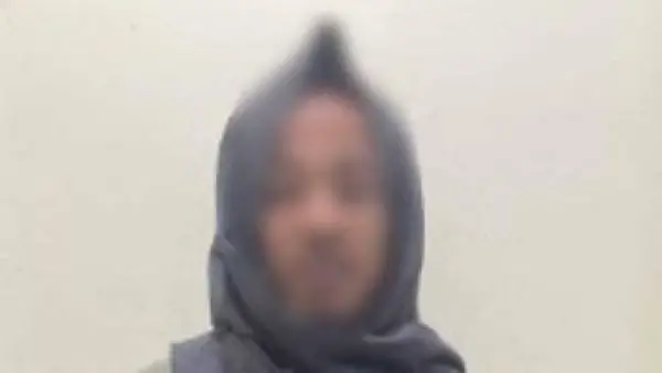 بفضل يقظة طالبة.. أمن قنا يضبط متهماً حاول سرقة هاتف داخل محطة القطار