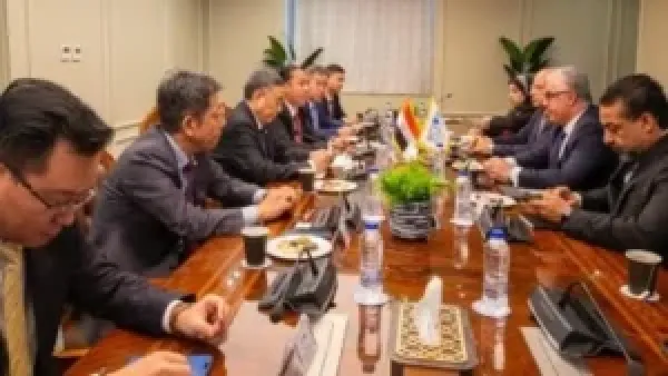 تعزيز التعاون الاقتصادي في قناة السويس بين مصر والشركات الصينية للهندسة البحرية