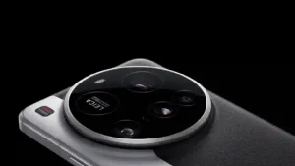 شاومي ستحافظ في 17 ألترا على نفس تصميم شاومي 15 ألترا الظاهر في الصورة