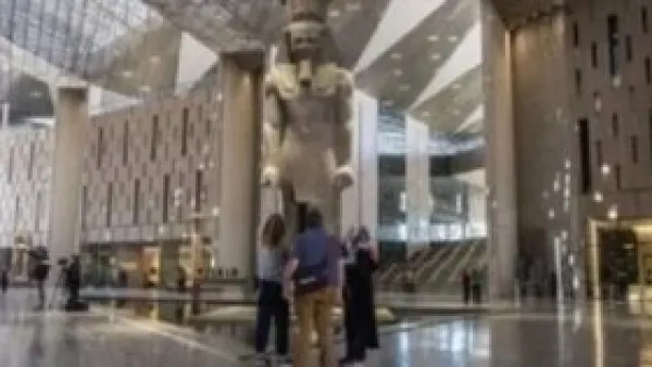 المتحف المصري الكبير صرح عملاق.. خطة ذكية لمشاهدة كنوزه الأساسية وتجنب إرهاق الزيارة.