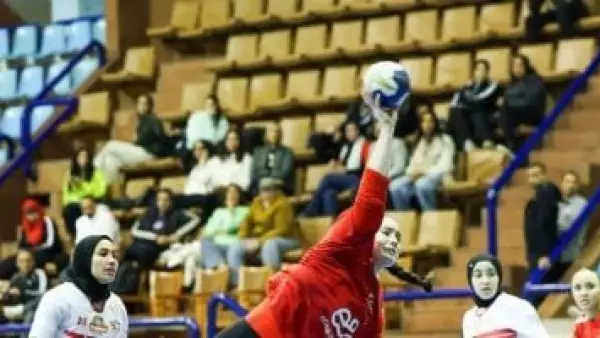 بنتيجة 35-31.. الأهلي يتفوق على الزمالك في قمة دوري سيدات اليد