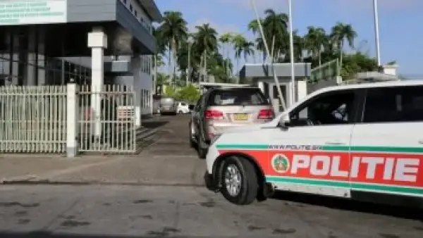 مأساة في سورينام.. تفاصيل مقتل 9 أشخاص طعناً على يد رجل شمال أمريكا الجنوبية