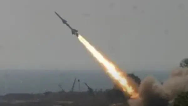 صافرات الإنذار تدوي.. صاروخ مرتكب يثير ذعر المستوطنين في الجليل الأعلى