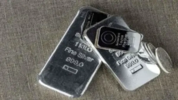 سعر الفضة يرتفع الخميس 27 نوفمبر 2025 مع تزايد اعتماد المدخرين على السبائك الاستثمارية