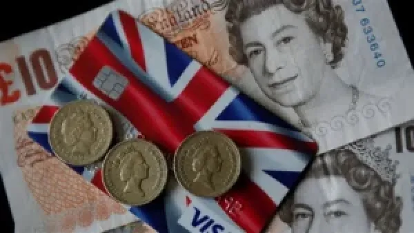 سعر الجنيه الإسترليني في البنوك المصرية يتخذ استقرارًا ملحوظًا في بداية تعاملات 6 ديسمبر 2025