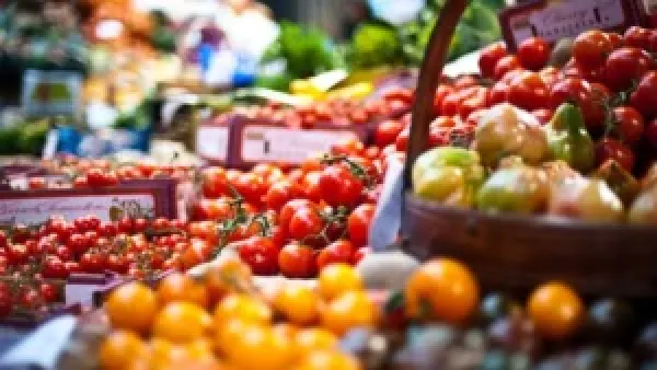 أسعار الخضروات والفاكهة الثلاثاء 25 نوفمبر 2025 ومؤشرات التغير على الأسواق المحلية