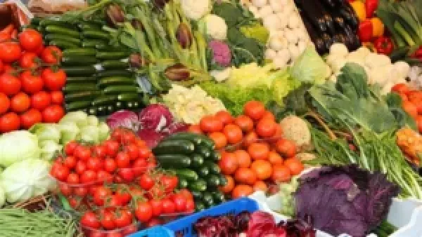 ارتفاع أسعار الخضار اليوم بأسواق العبور يطال 12 صنفًا بينها الطماطم والليمون والثوم