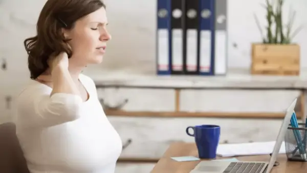 تمرين لمدة دقيقتين.. حركة يومية بسيطة تنهي معاناة آلام الظهر بشكل دائم