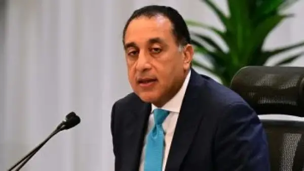 جولة قرى الصف.. رئيس الوزراء يتفقد مشروعات حياة كريمة في محافظة الجيزة