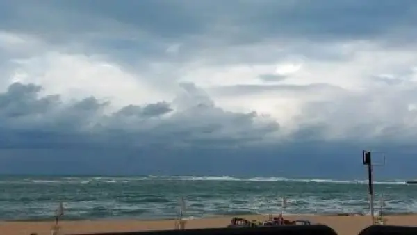 زحف المنخفض القطبي.. تأثيرات جوية قوية تصل إلى مدن القناة خلال ساعات