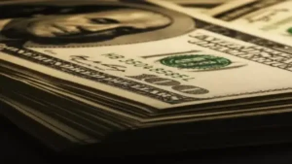 الريال اليمني يحافظ على استقراره في صنعاء وسط تذبذب حاد للدولار بين عدن وصنعاء