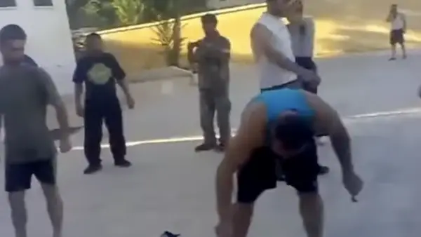 فيديو مسرب.. حقيقة العثور على مقاطع انتهاكات داخل هاتف أحد فلول النظام