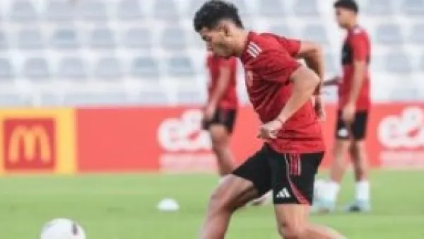 إمام عاشور جاهز للمشاركة أساسياً أمام الجيش الملكى بعد تألقه مع الأهلى