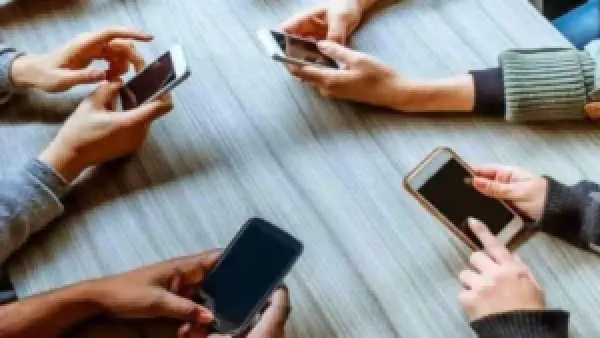 ما البدائل التي يُحضّرها العلماء لهاتفك الذكي قبل نهايته؟