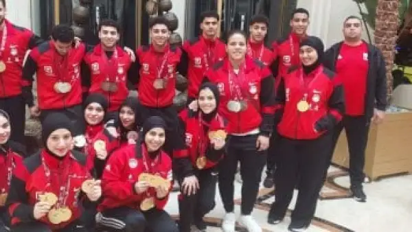 102 ميدالية متنوعة.. بعثة رفع الأثقال تصل القاهرة بعد السيطرة على البطولة العربية