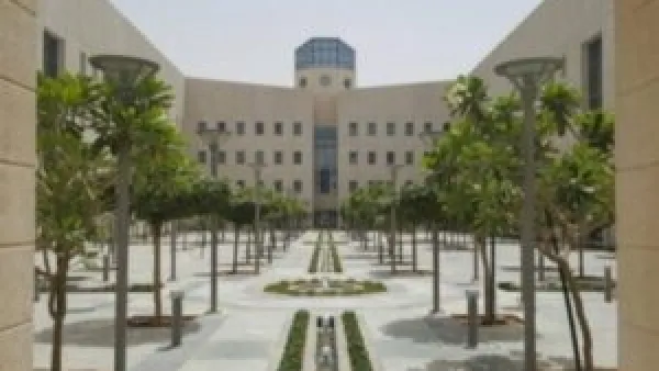 سوق العمل يطلبهم.. فتح باب القبول في برنامج ماجستير تدريس اللغة الصينية