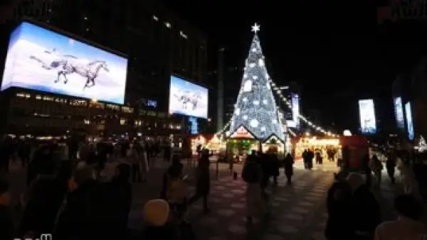 أجواء احتفالية صاخبة.. كوريا الجنوبية تبدأ استقبال العام الجديد بمشاهد مبهجة وتفاؤل كبير