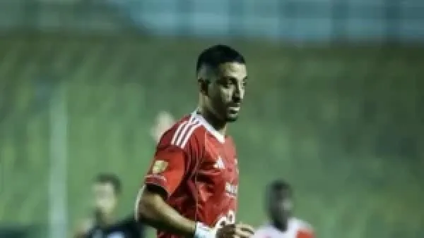 طاهر محمد طاهر يتصدر قائمة الأهلي لقيادة هجوم الفريق في كأس عاصمة مصر