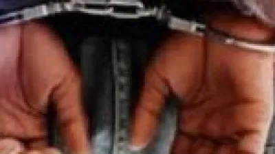 القبض على 4 طلاب بتهمة الاعتداء الجسدي على زميل داخل دورة مياه مدرسة في أكتوبر