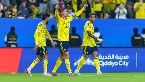 مواجهات نارية.. جدول مباريات الثلاثاء 30 ديسمبر والقنوات الناقلة والمعلقين المعتمدين