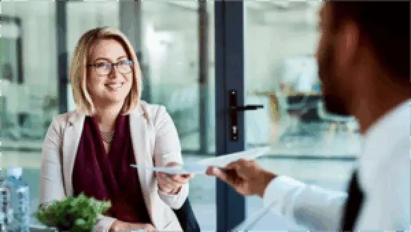 وزارة العمل تعلن توفير 40 وظيفة للإناث بمدينة نصر مع مميزات شاملة