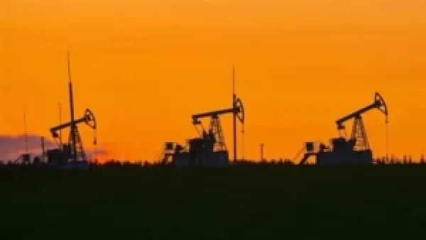 ارتفاع أسعار النفط مع احتجاز أمريكا ناقلة عند سواحل فنزويلا يزيد التوتر في السوق