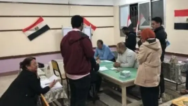 الأردن تشهد الانطلاق.. بدء تصويت الجالية المصرية في إعادة انتخابات الدوائر الـ19 بمقر السفارة