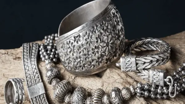 زيادة جديدة بالأسواق.. تفاصيل سعر جرام الفضة في تعاملات اليوم الأحد 28 ديسمبر