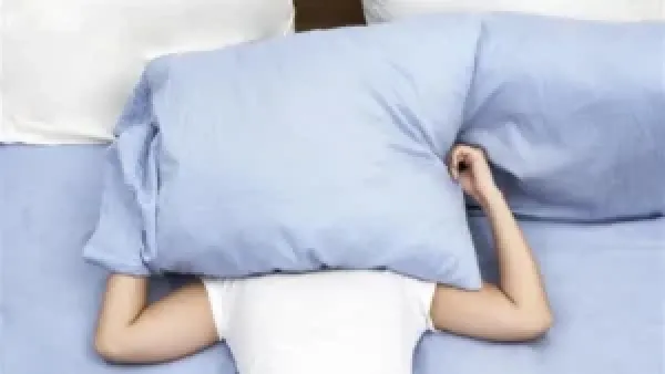 تحذير طبي: النوم الطويل يزيد خطر الإصابة بأمراض خطيرة رغم شعور الراحة