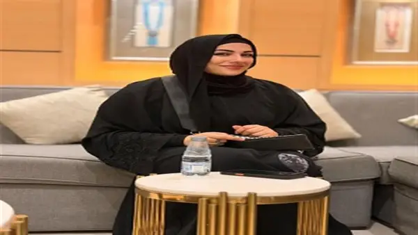 من أمام الكعبة.. حقيقة اعتزال الفنانة مها عبد المؤمن بعد أداء العمرة