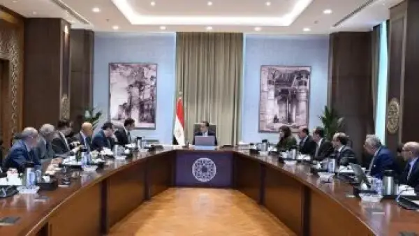 قبل الافتتاح القريب.. رئيس الوزراء يتابع اللمسات الأخيرة لمشروع حديقة الفسطاط بمصر