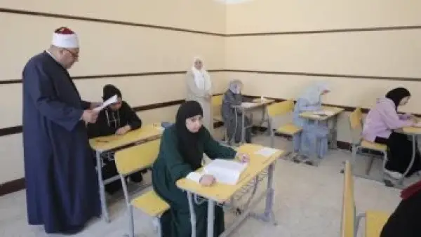 تجنب الوقوع في الخطأ.. قائمة المحظورات داخل لجان امتحانات الأزهر المرتقبة