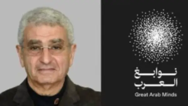 نوابغ العرب.. تكريم الطبيب المصري نبيل صيدح بالفئة الطبية في دبي