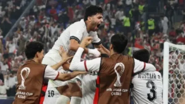 العراق يتأهل إلى ربع نهائي كأس العرب بفوزه 2-0 على السودان