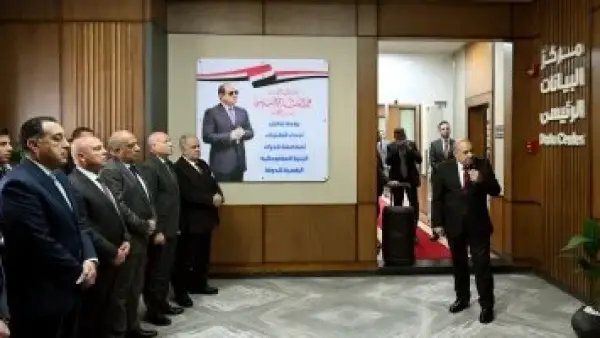 بمشاركة رئيس الوزراء.. جولة تفقدية داخل أقسام مصنع سيماف في منطقة حلوان