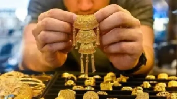 سعر الذهب يعكس استقراراً نسبياً في تعاملات الثلاثاء 16 ديسمبر 2025