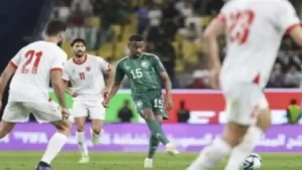 القنوات الناقلة لمباراة نصف نهائي كأس العرب بين السعودية والأردن وتوقيت البث المباشر