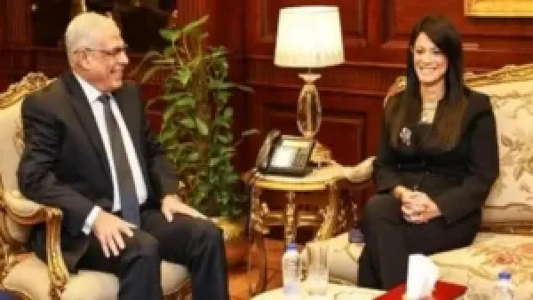 تسليم 17 مركز تكنولوجيا متنقلا يدعم النيابة العامة في تطوير خدمات العدالة