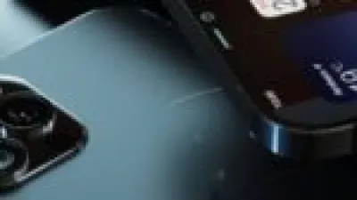 أبل تكشف أسباب تأخر إنتاج هاتفها القابل للطي خلال 2024