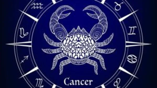 حظك اليوم برج السرطان: نصائح فلكية لتجنب مشكلات صحية ومهنية وعاطفية على مدار الأحد 21-12-2025