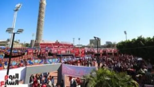 انتخابات الأهلي.. النادي يحشد أعضاءه بحافلات مجانية لضمان أعلى مشاركة.