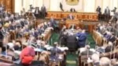 غلق باب مجلس النواب بقصر العيني ينهي حقبة وينقل السلطة إلى العاصمة الجديدة