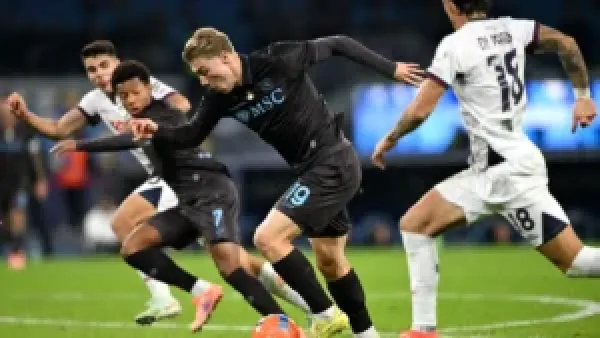 قنوات نقل مباراة نابولي ويوفنتوس في الدوري الإيطالي 2025-2026 وطرق المشاهدة عبر الإنترنت