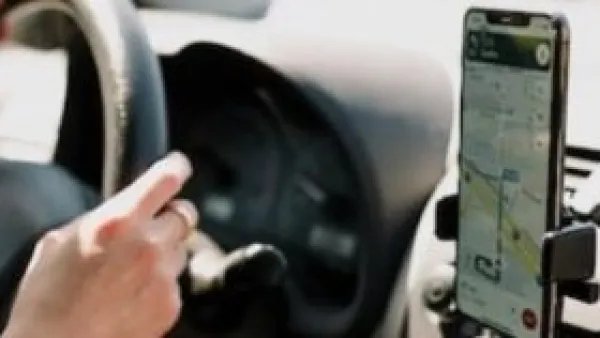 وداعا للبطارية الفارغة.. خرائط جوجل تختبر وضع توفير الطاقة لتمديد رحلاتك الطويلة