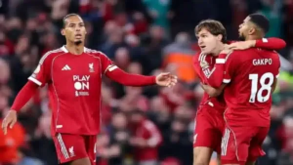 مباريات الدوري الإنجليزي 2026 بين ليفربول وتوتنهام: القنوات والمنصات الناقلة للمواجهة الحاسمة