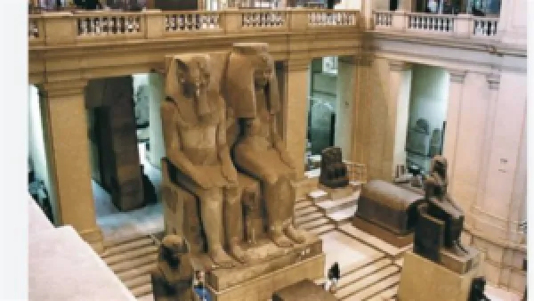 صورتك بالزي الفرعوني.. كيف يحول الذكاء الاصطناعي ملامحك إلى وجه ملك مصري قديم؟