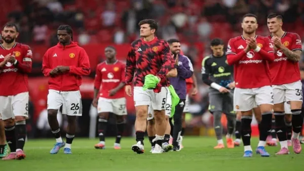 man united vs west ham.. القناة الناقلة لمباراة مان يونايتد ضد وست هام الليلة في الدوري الإنجليزي 2026 والمعلق