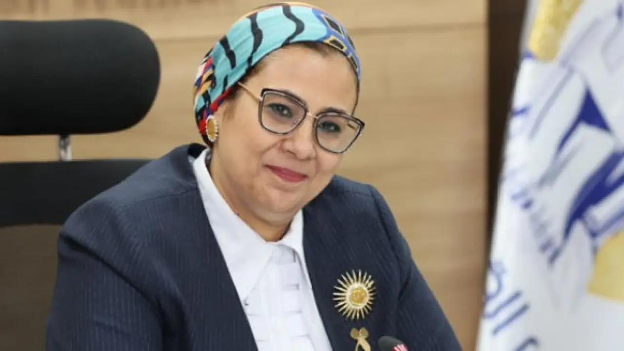 كرامة المصريات.. "قومي المرأة" يطلق تحذيراً شديد اللهجة للحكومة.