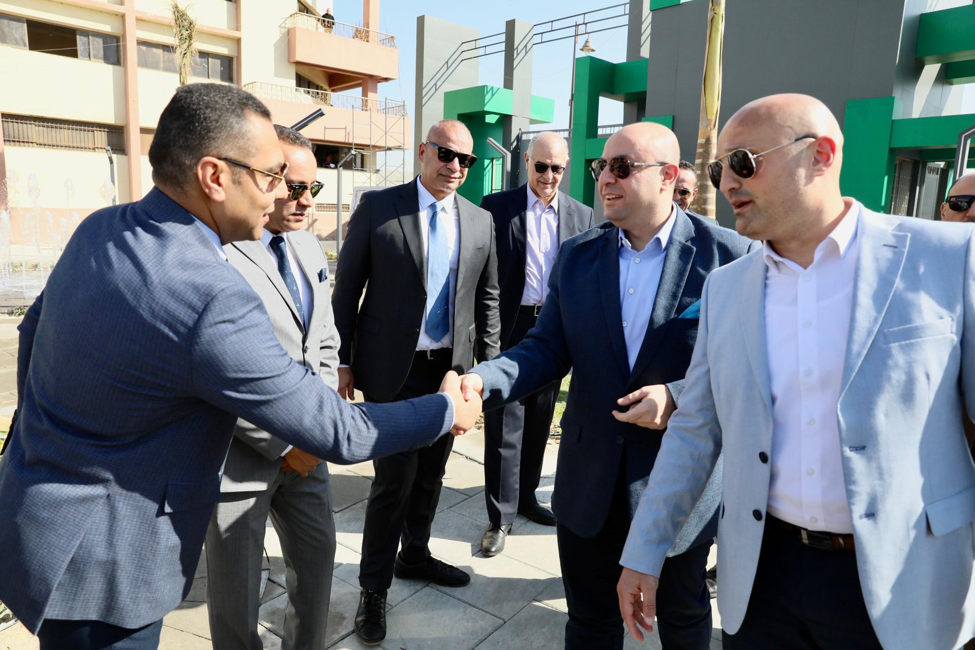 خلال افتتاح المرحلة الأولى لفرع نادي المدينة خلال افتتاح المرحلة الأولى لفرع نادي المدينة