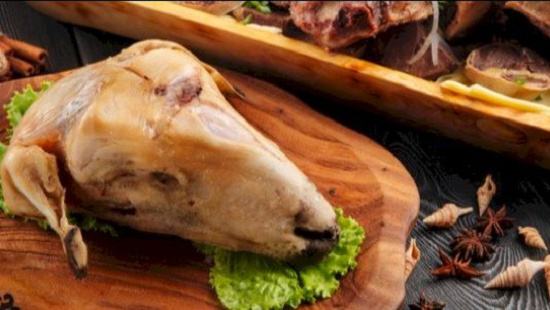 رأس الخروف أكلة العيد في النرويج رأس الخروف أكلة العيد في النرويج